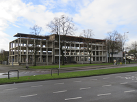 907381 Gezicht op de gestripte kantoorgebouwen Nijenoord 2-4 te Utrecht. De gebouwen zullen worden ingericht voor o.a. ...